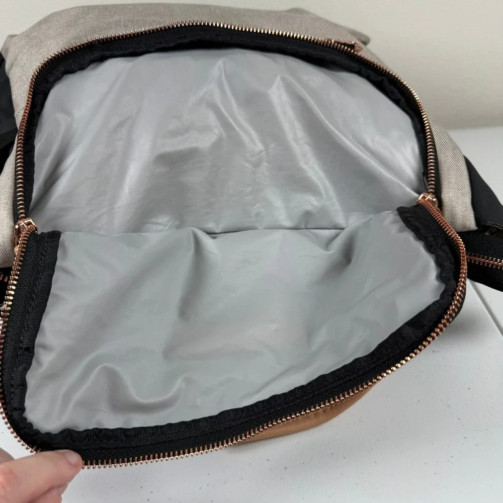 Petunia Pickle Bottom Pivot Pack Diaper Bag Sand/Black Large Backpack‎ Rose Gold